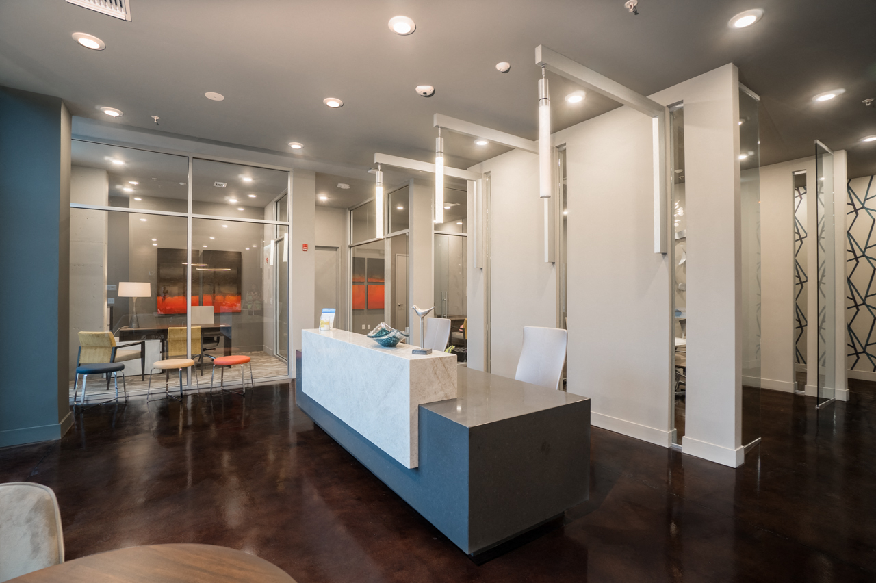 Main & Clay Image 9