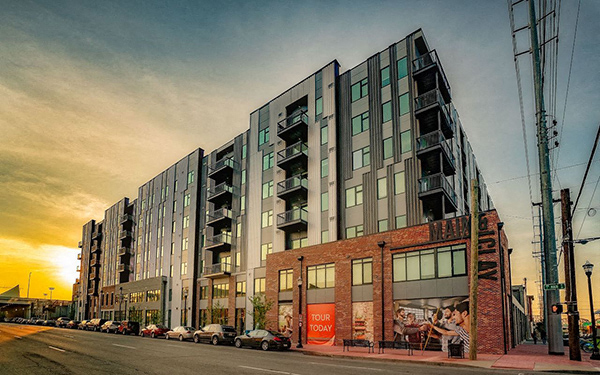 Main & Clay Image 14
