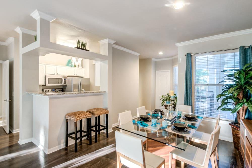 Meridian Luxury Apartment Homes Image 4