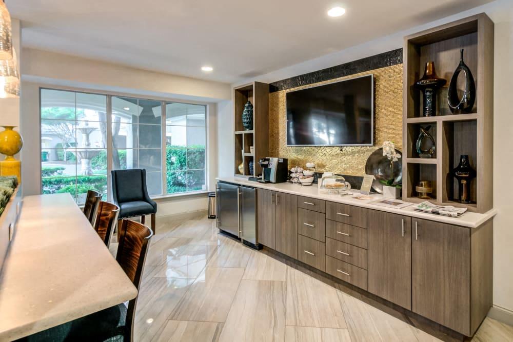 Meridian Luxury Apartment Homes Image 10