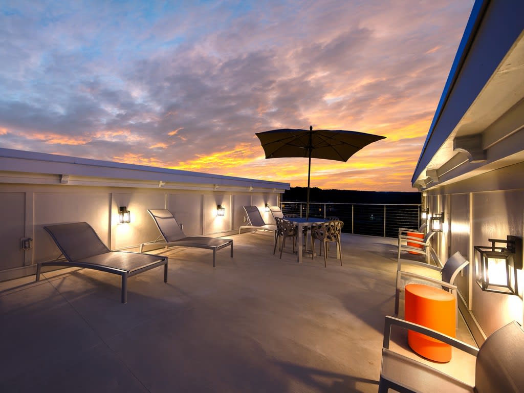 Elevate at Topside Image 25