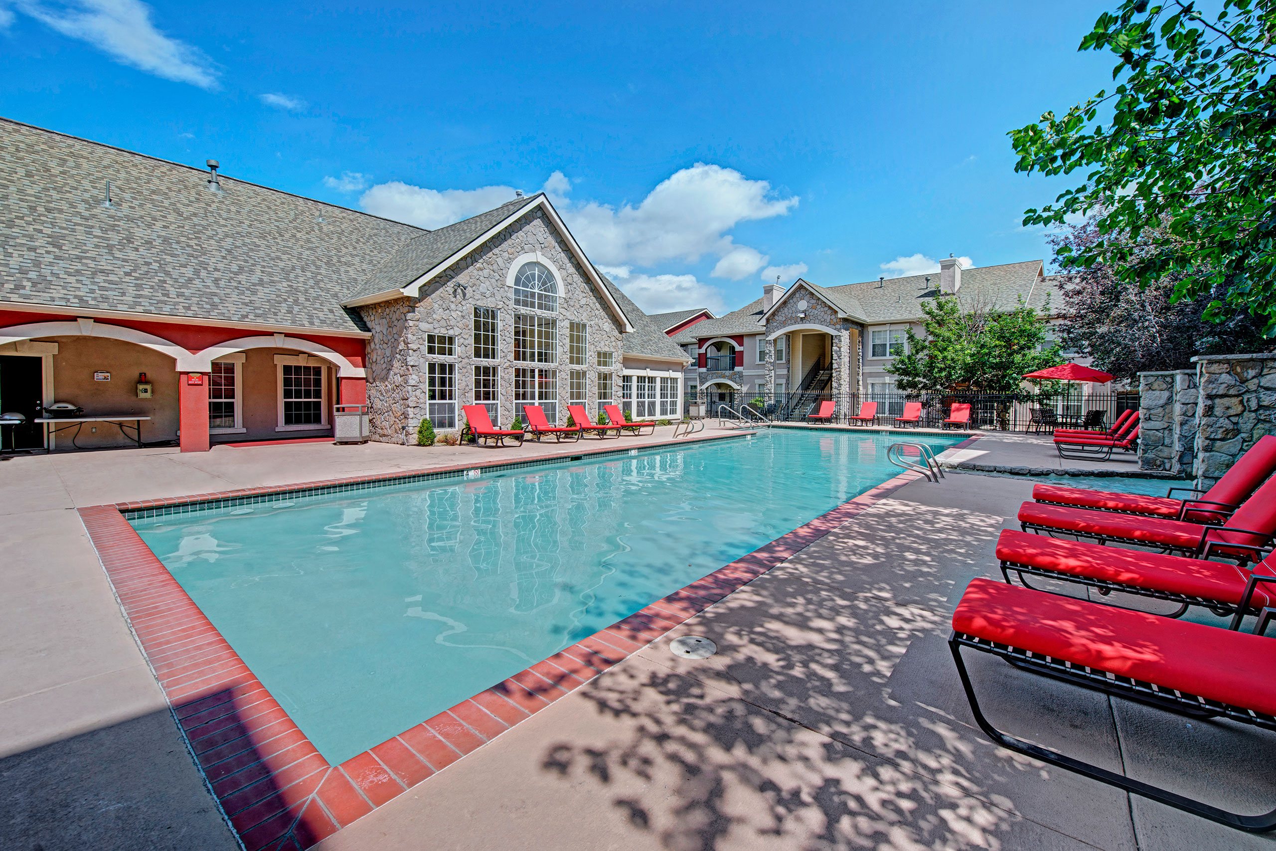 Camelback Pointe Swimming Pool