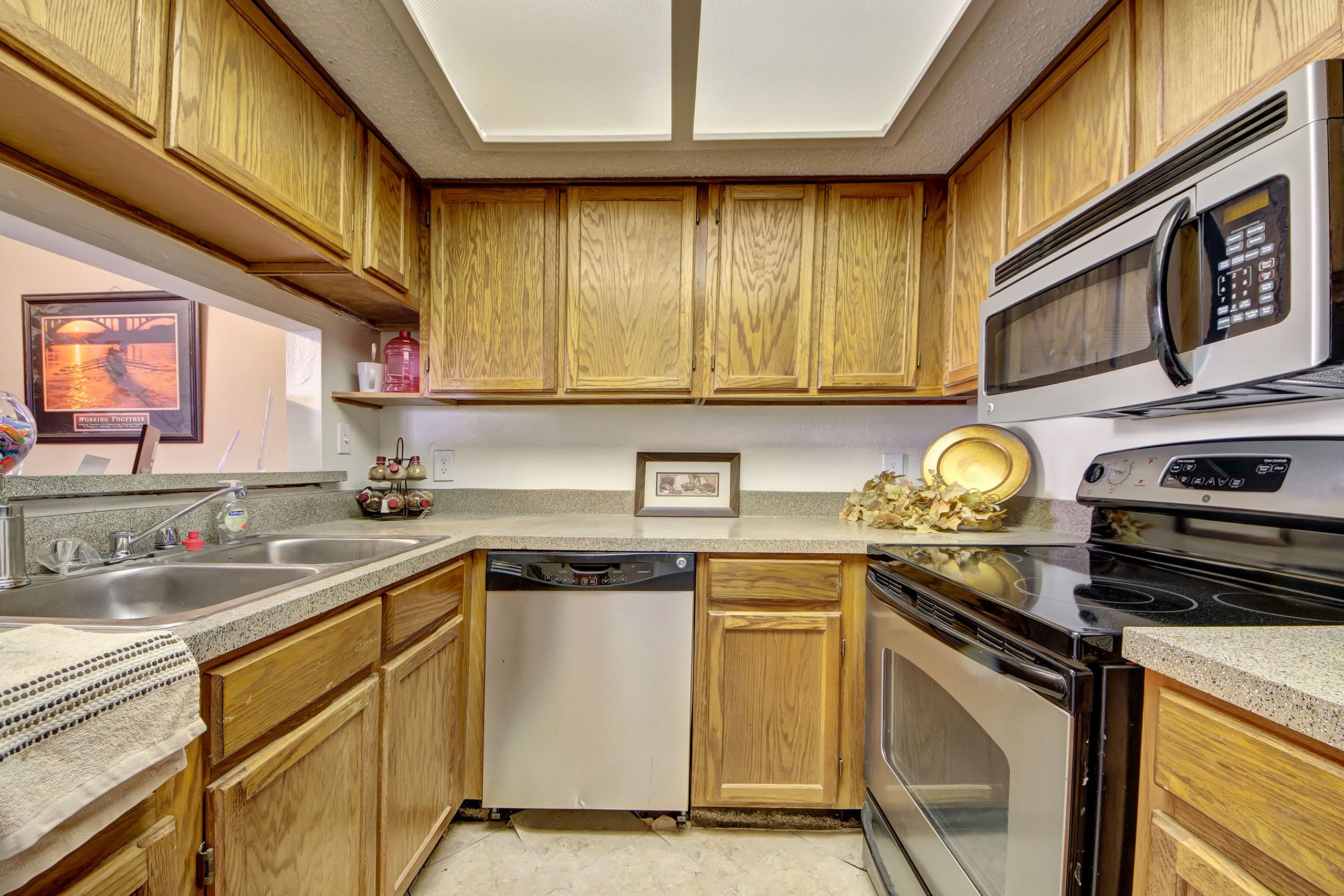 Summertree Place Kitchen