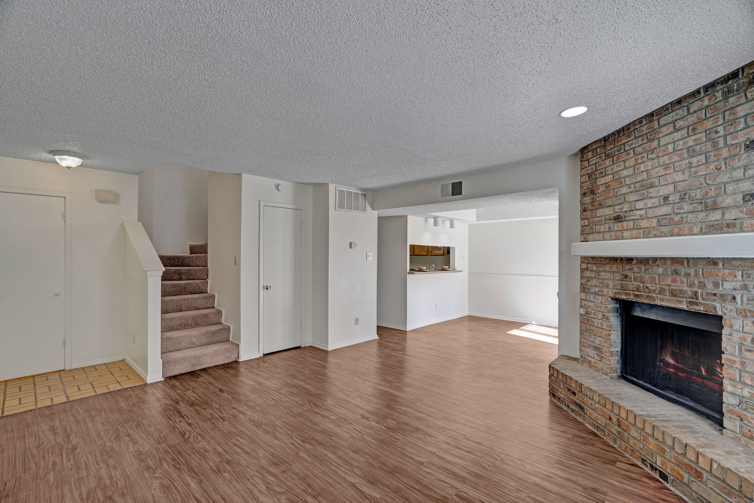 Summertree Place Living Room