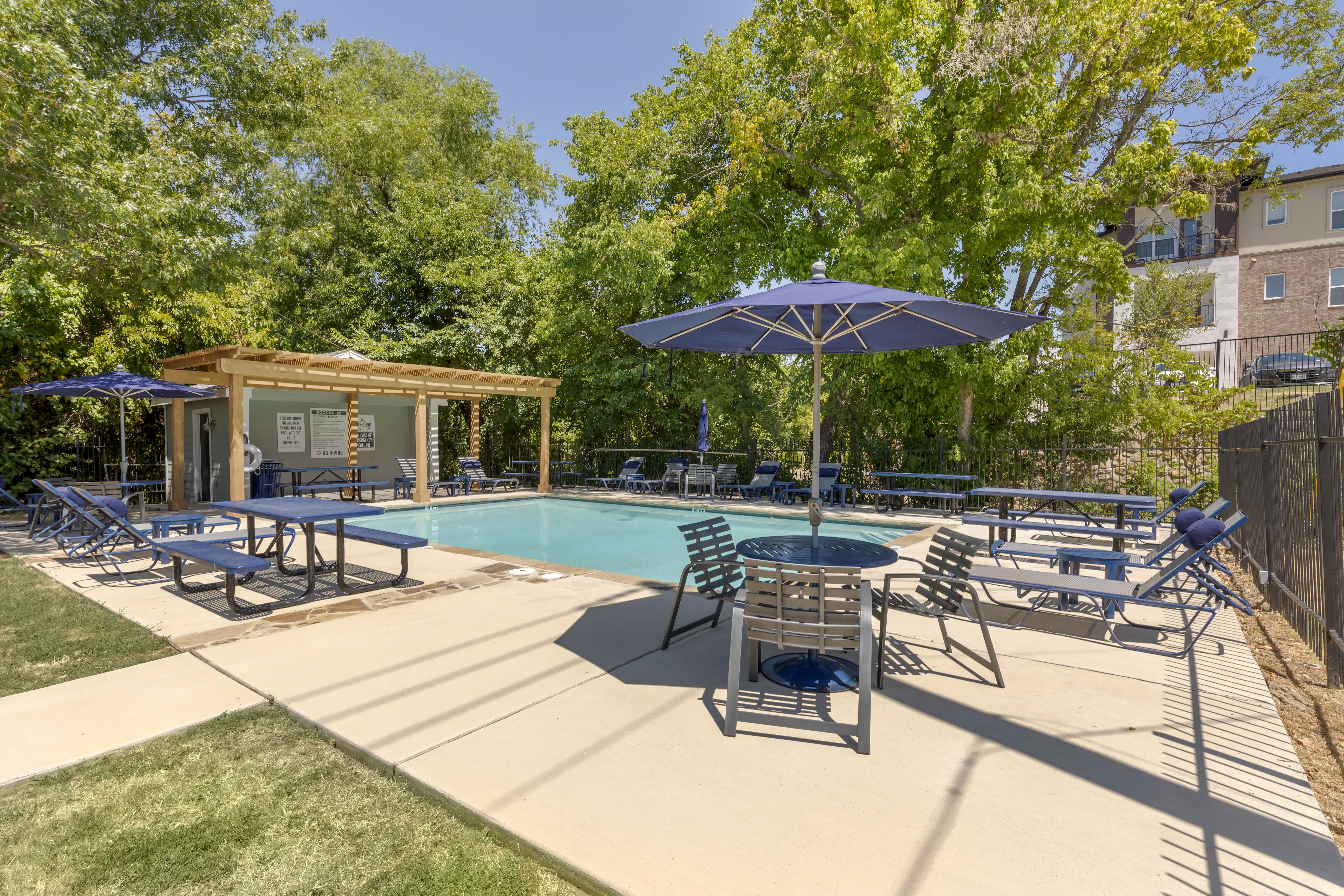 Brixton McKinney Apartments Image 15