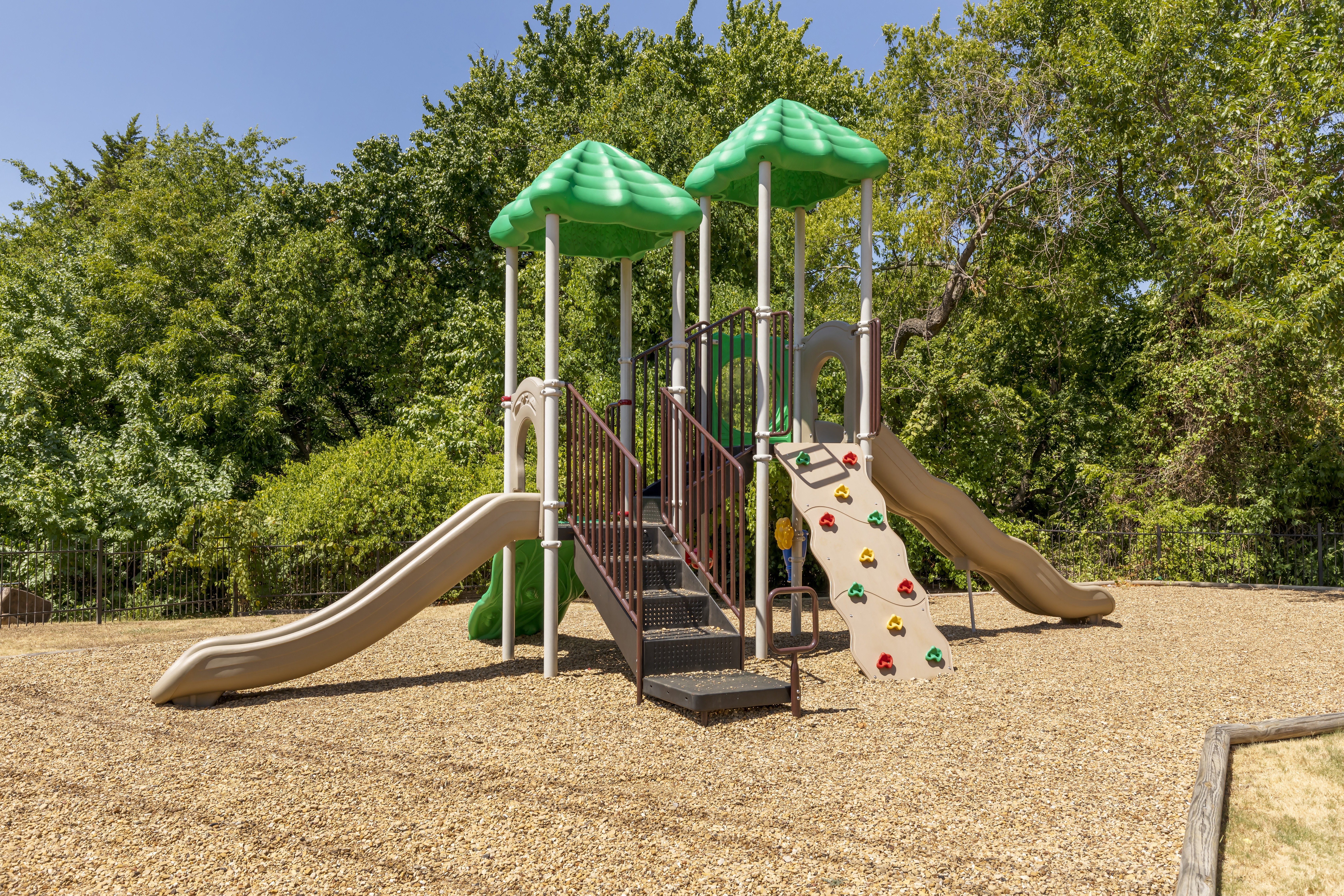 Brixton McKinney Apartments Image 16