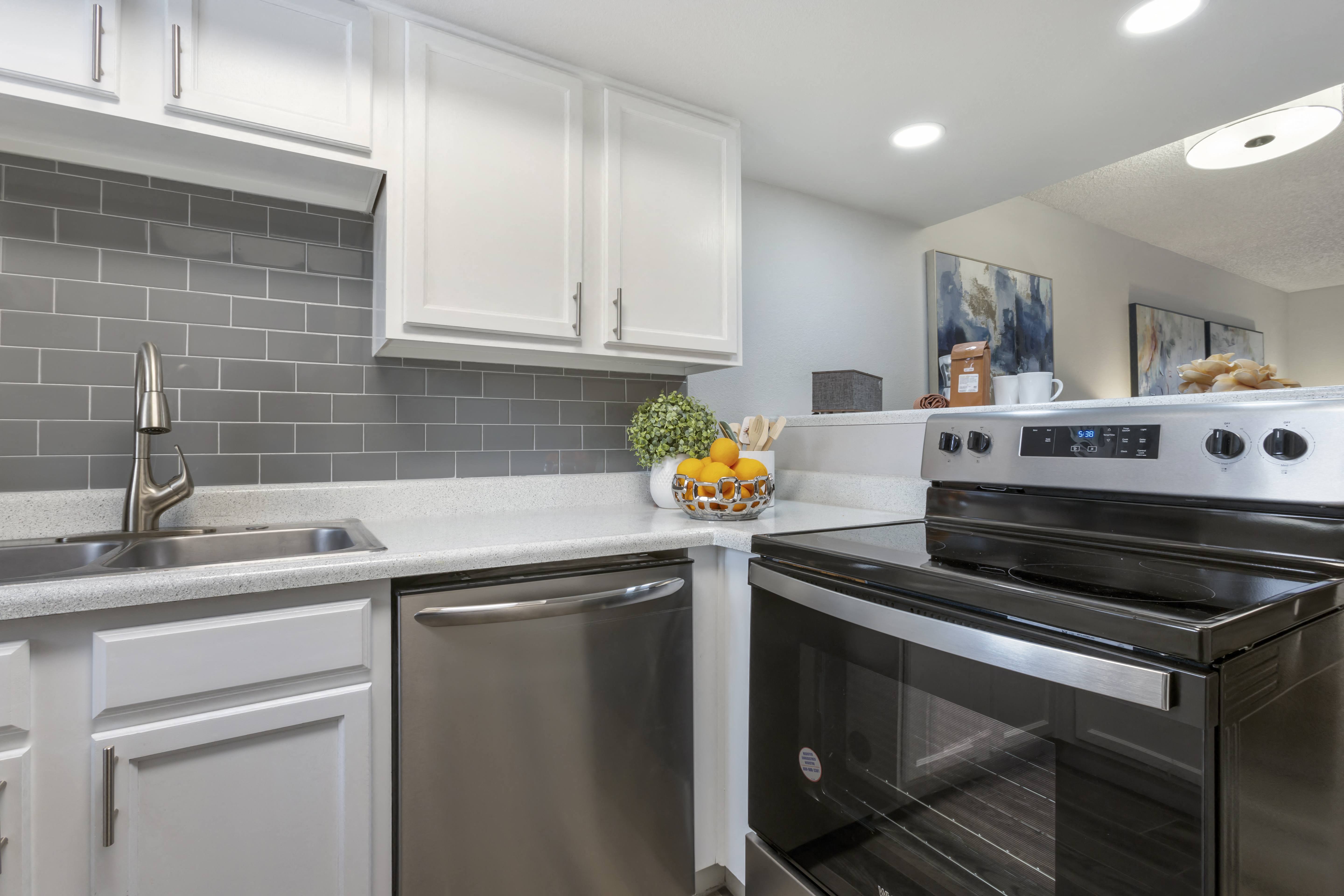 Newport Apartment Homes Image 2