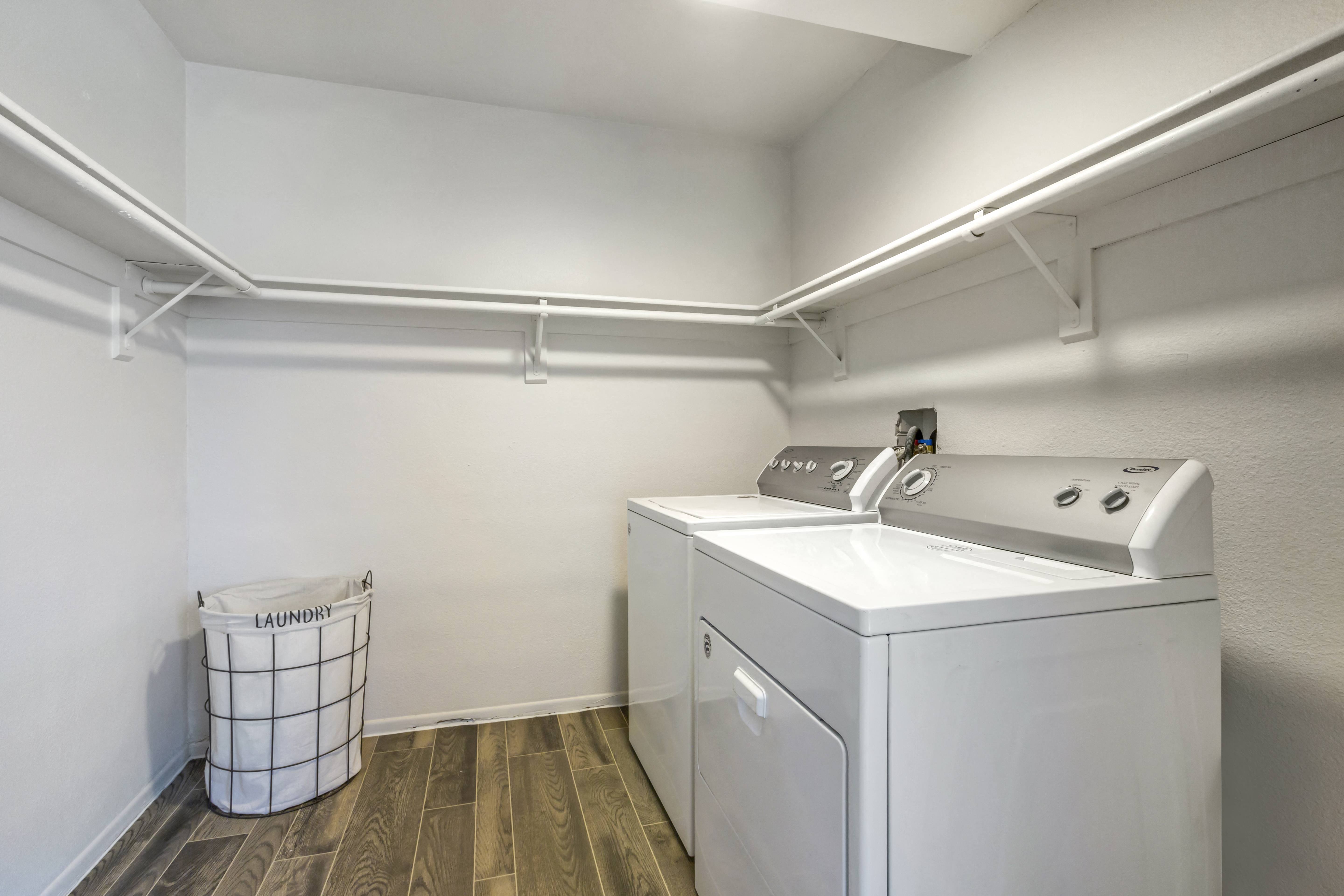 Newport Apartment Homes Image 11