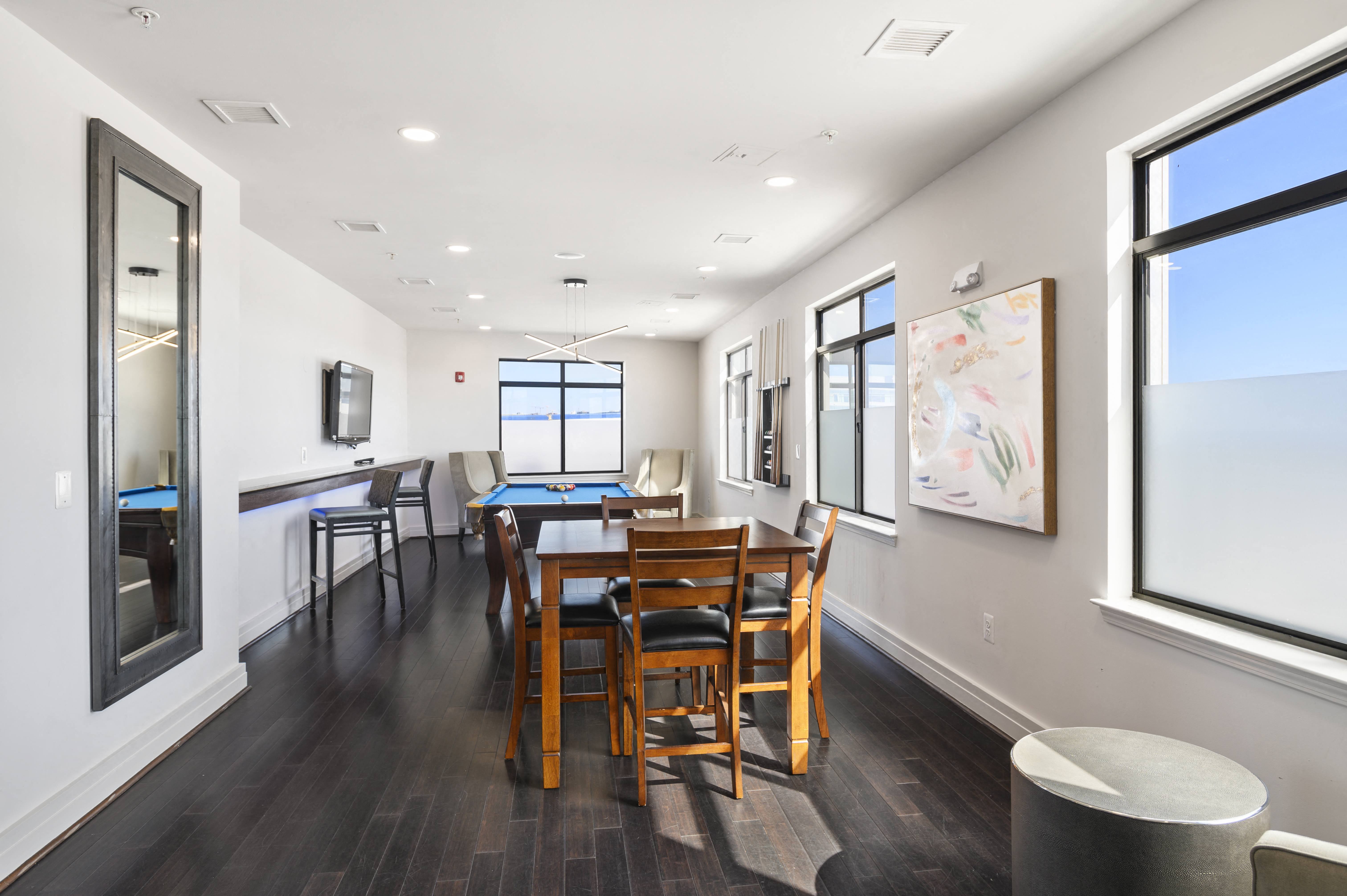 Crystal City Lofts Apartments Crystal City Lofts Apartments