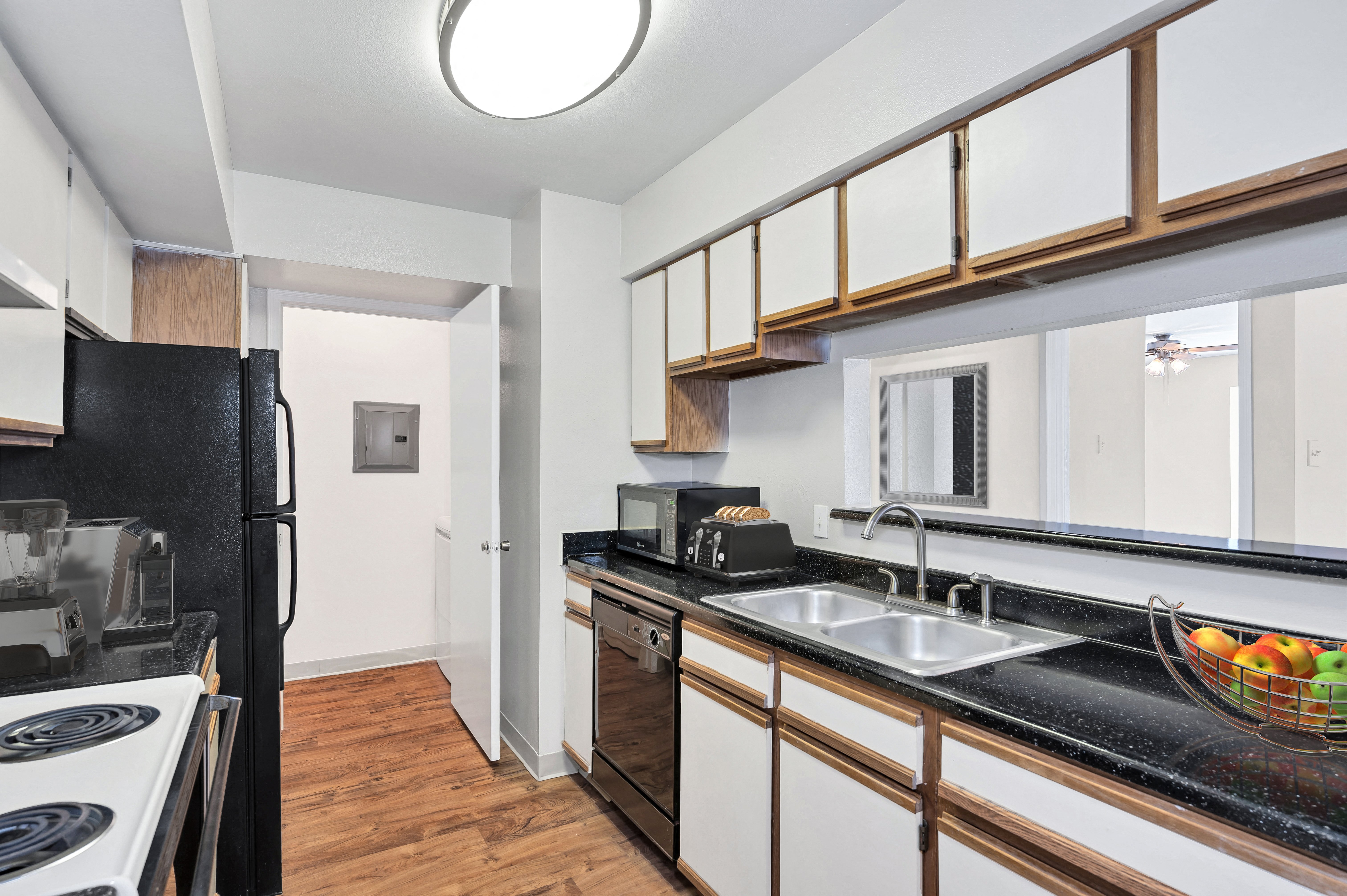 Kitchens with plenty of storage Kitchens with plenty of storage