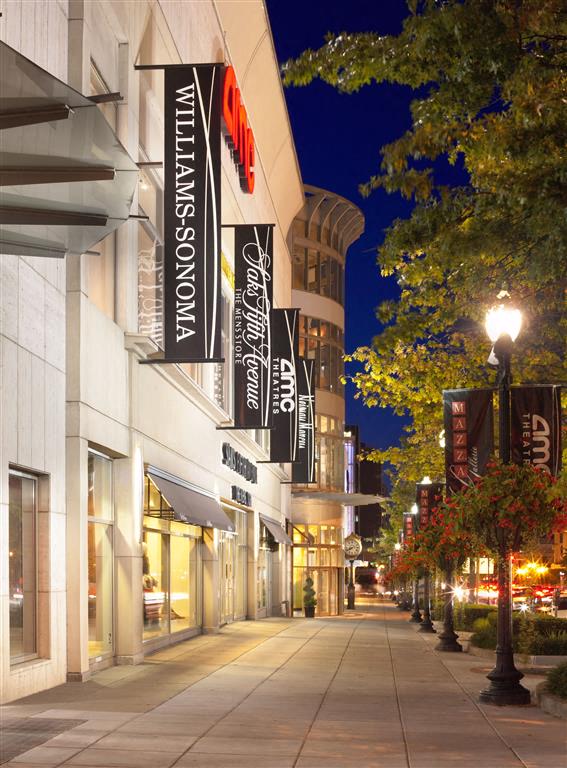 Less than 1 Mile to Downtown D.C. Less than 1 Mile to Downtown D.C.