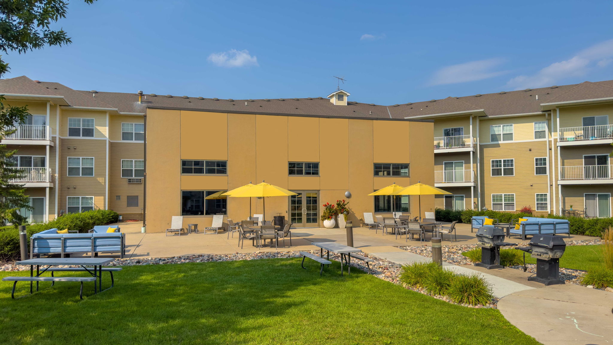 Chaska Place Apartments Image 39