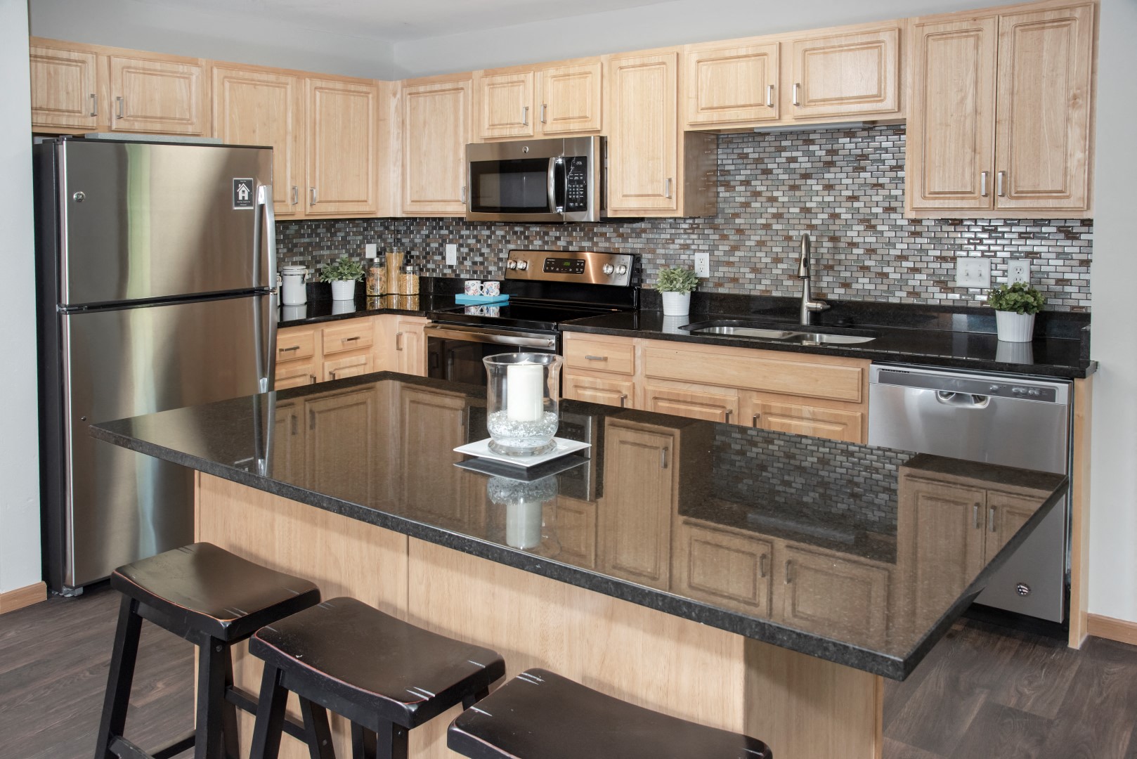 Chaska Place Apartments Image 9