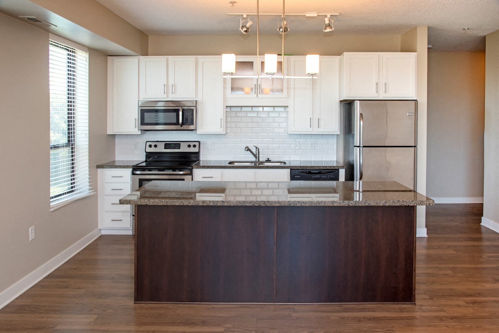 2-BR Cerulean