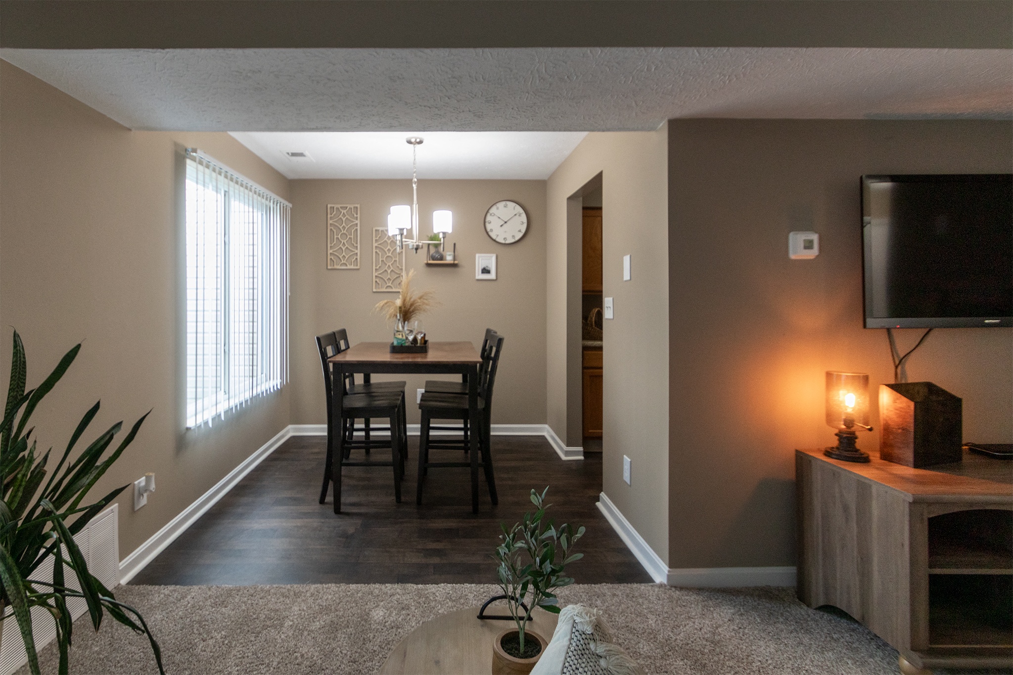 Deer Hill Image 28