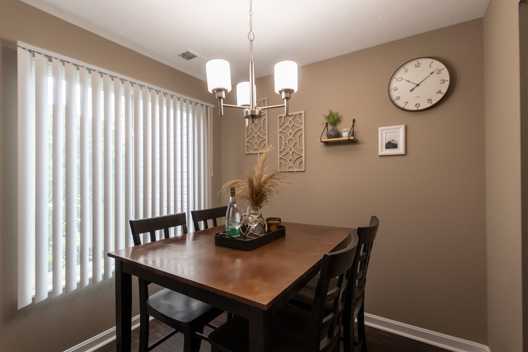 Deer Hill Image 29