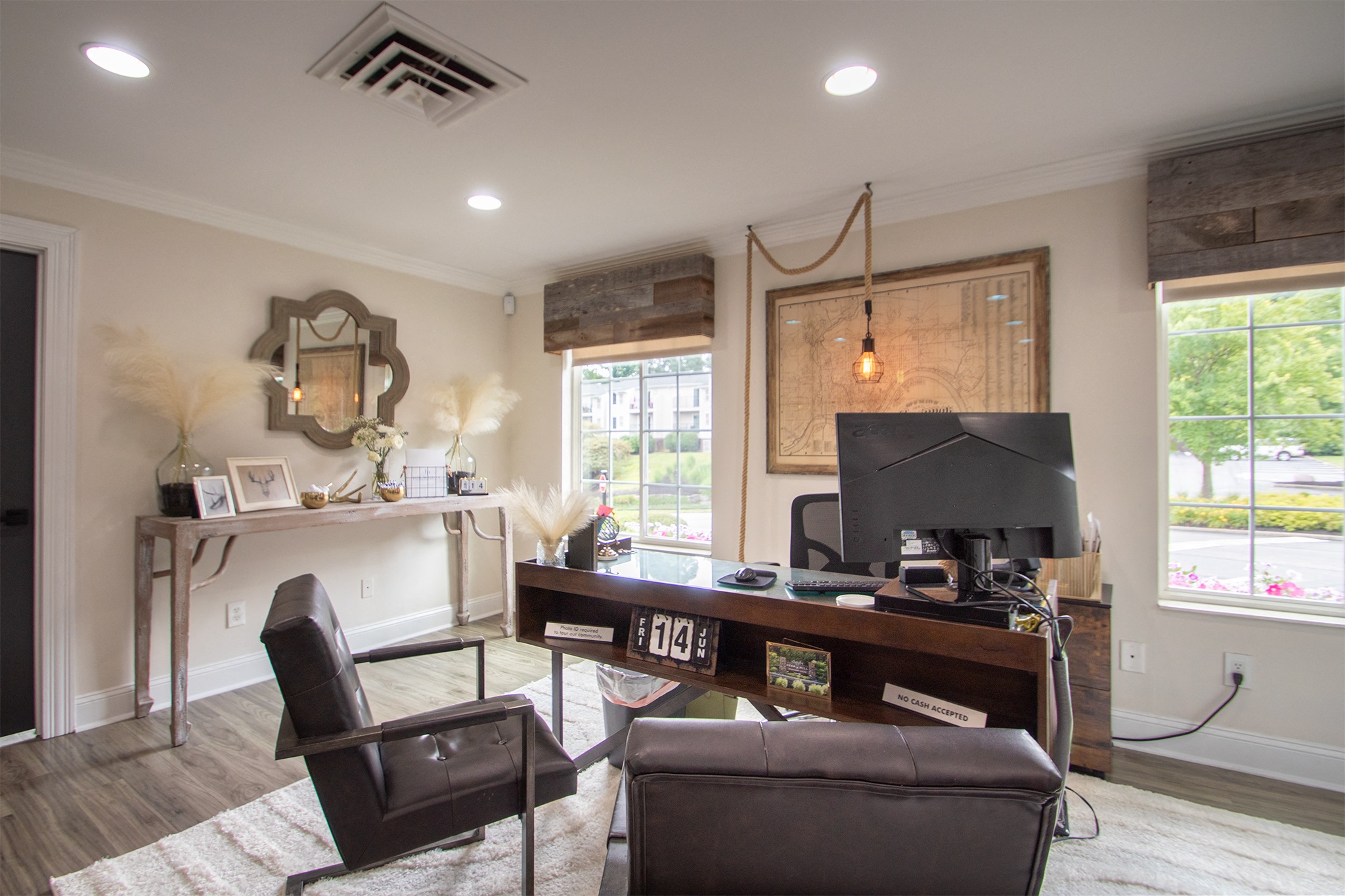 Deer Hill Image 75