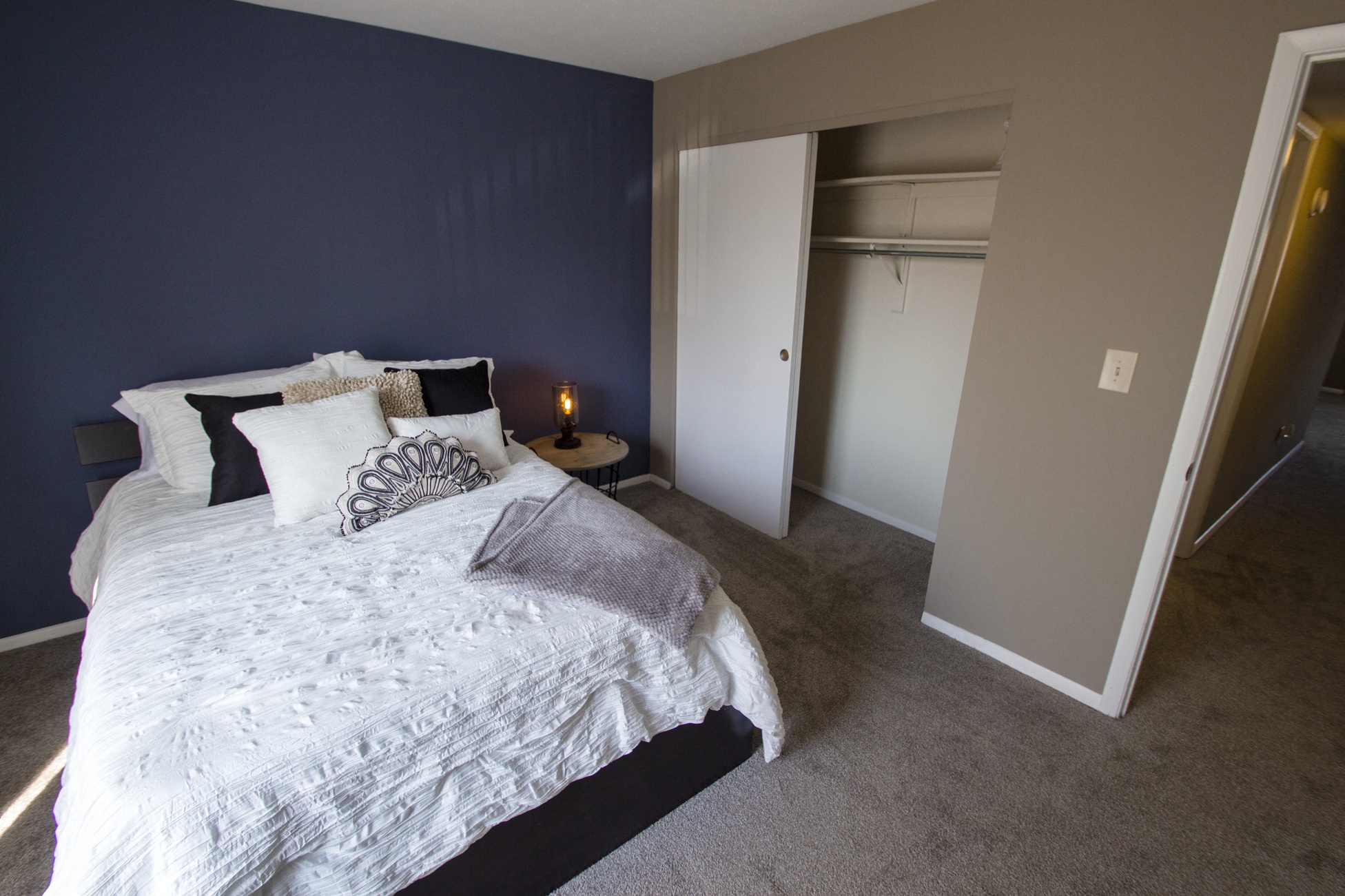 Deer Hill Image 60