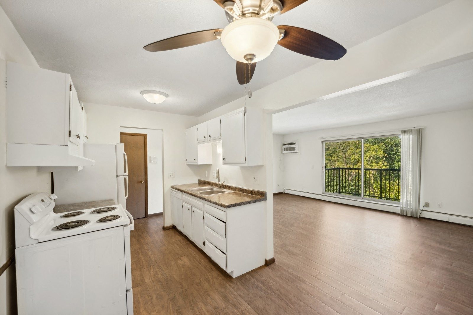 Edina Manor Apartments Image 45