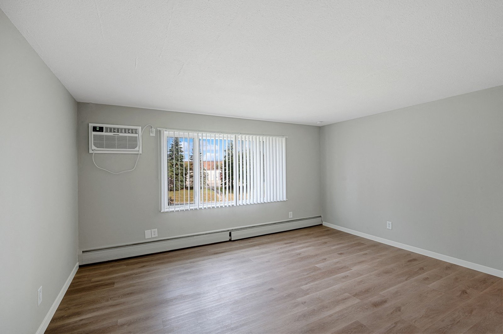 Point 47 Apartments (3601) Image 15