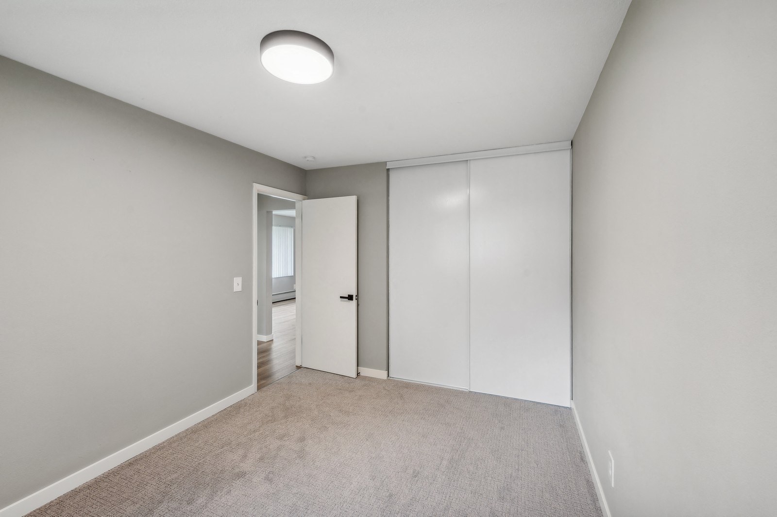 Point 47 Apartments (3601) Image 16