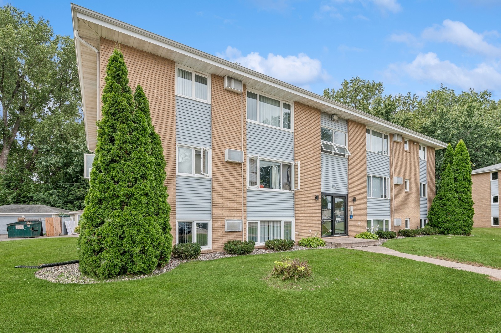 Point 47 Apartments (3601) Image 38