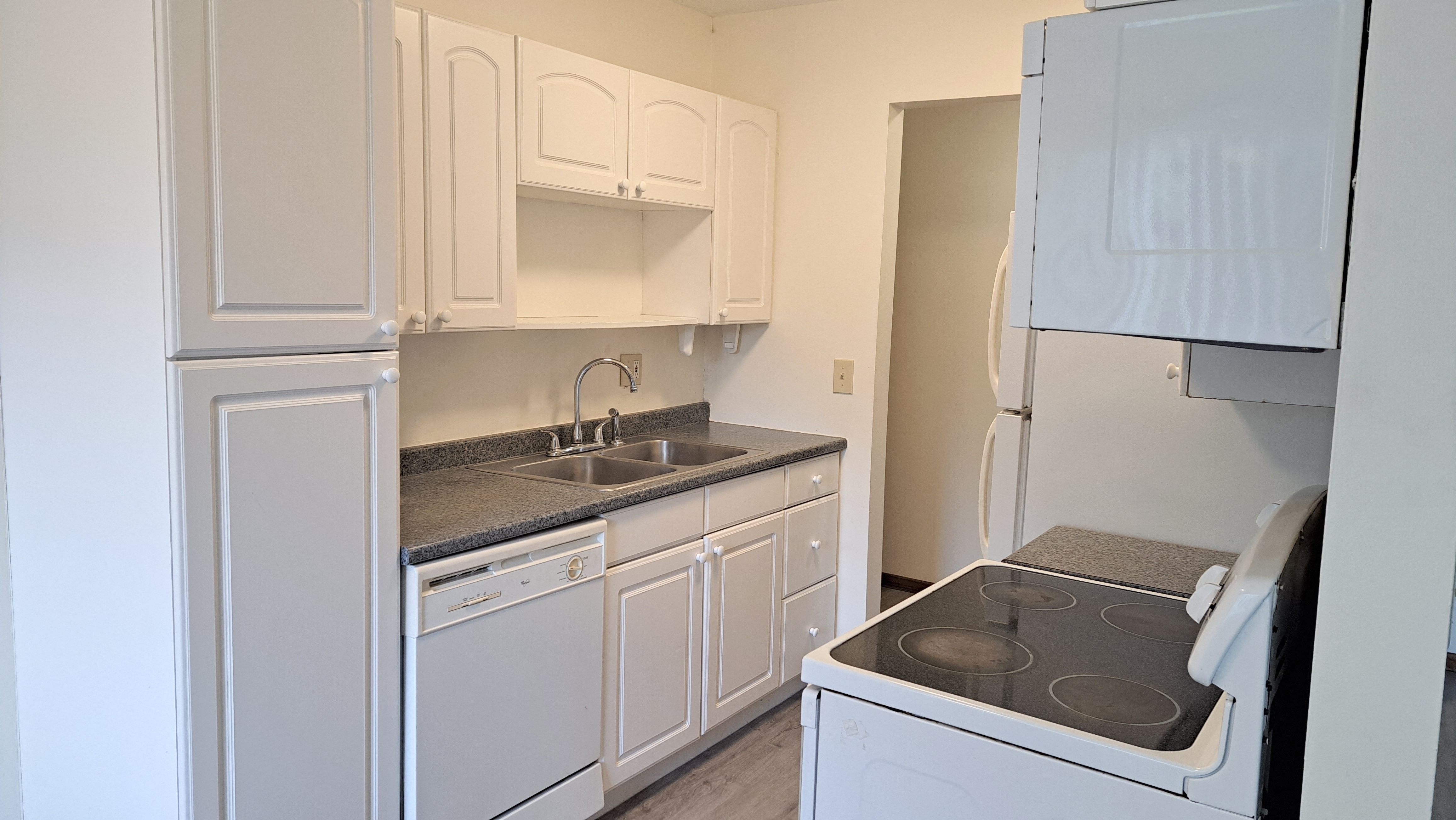 Spring Lake Park Apartments Image 1