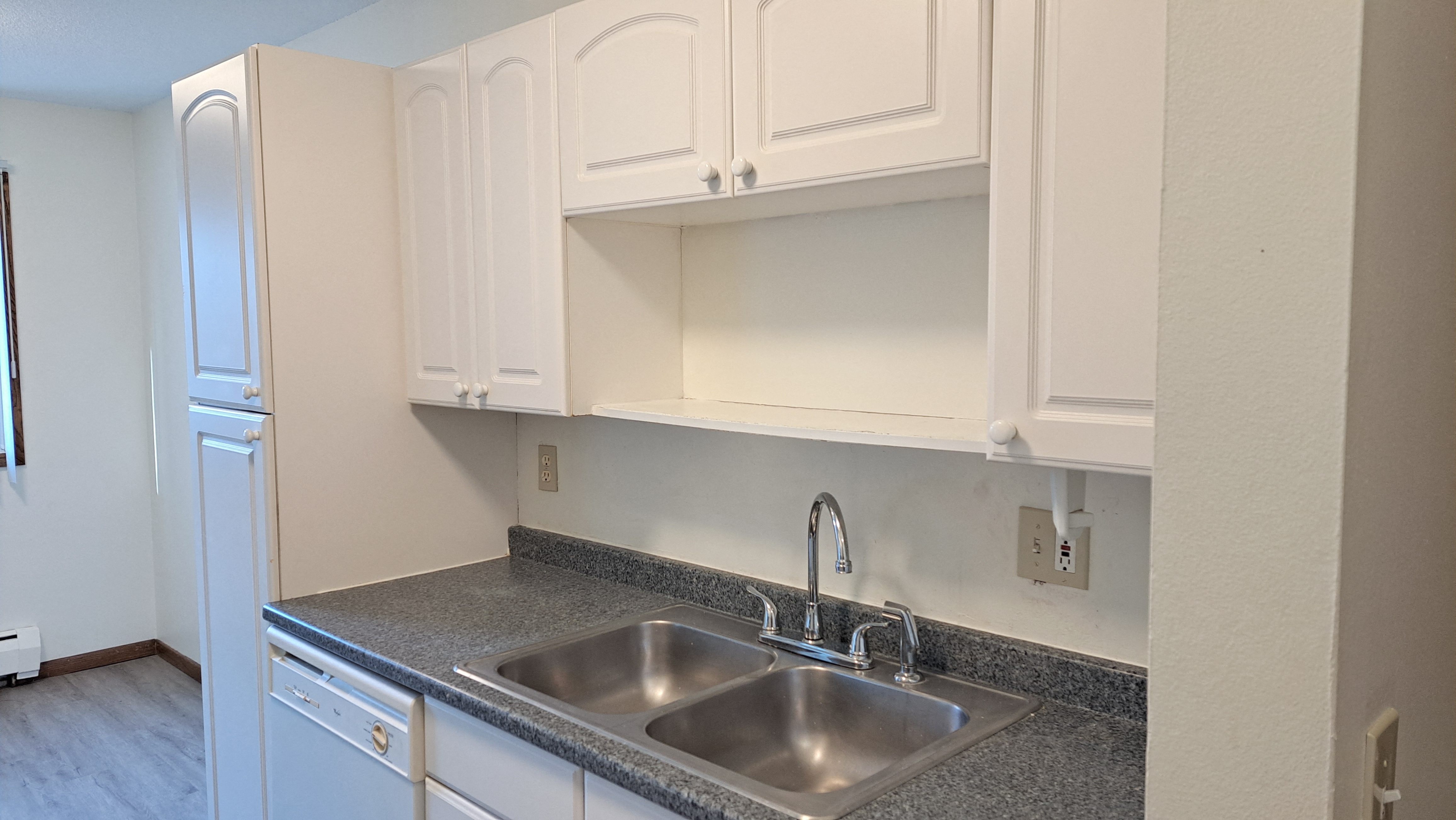 Spring Lake Park Apartments Image 5