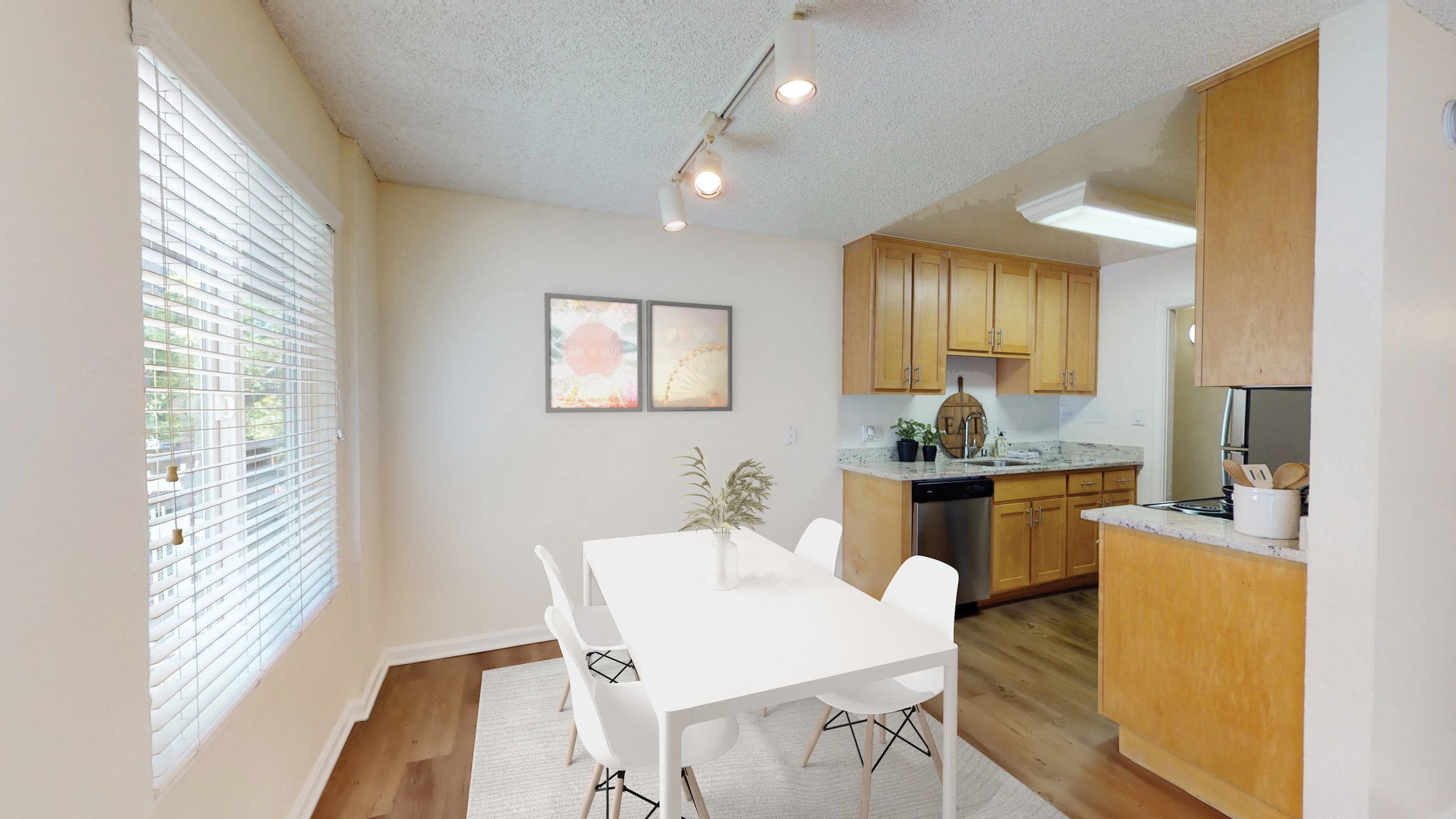 Pleasanton Glen Apartments Image 3