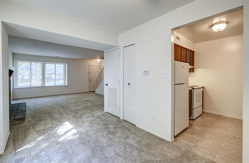Townhome Dining Room at The Woods of Eagle Creek