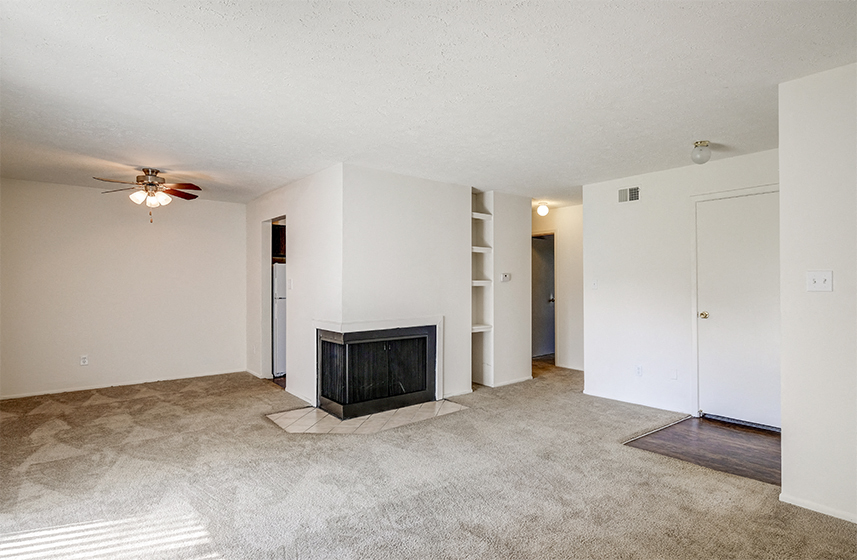Apartment Living Room at The Woods of Eagle Creek