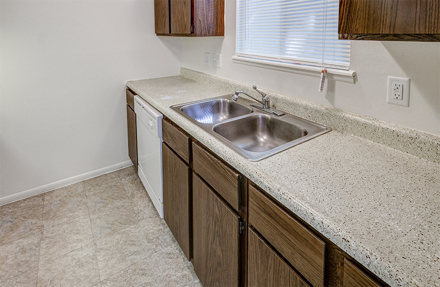 Townhome Kitchen at The Woods of Eagle Creek