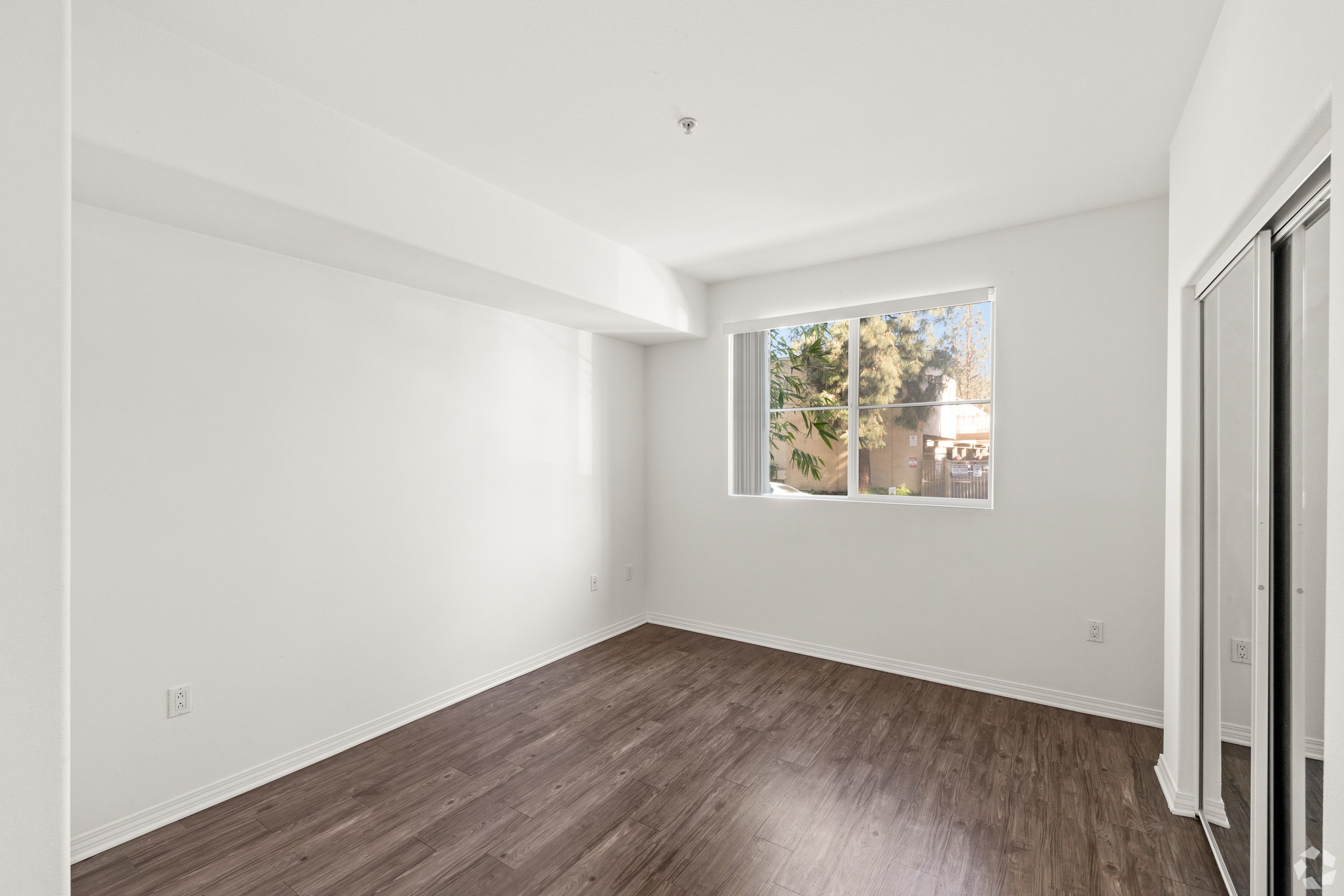 Legacy Apartments Image 12