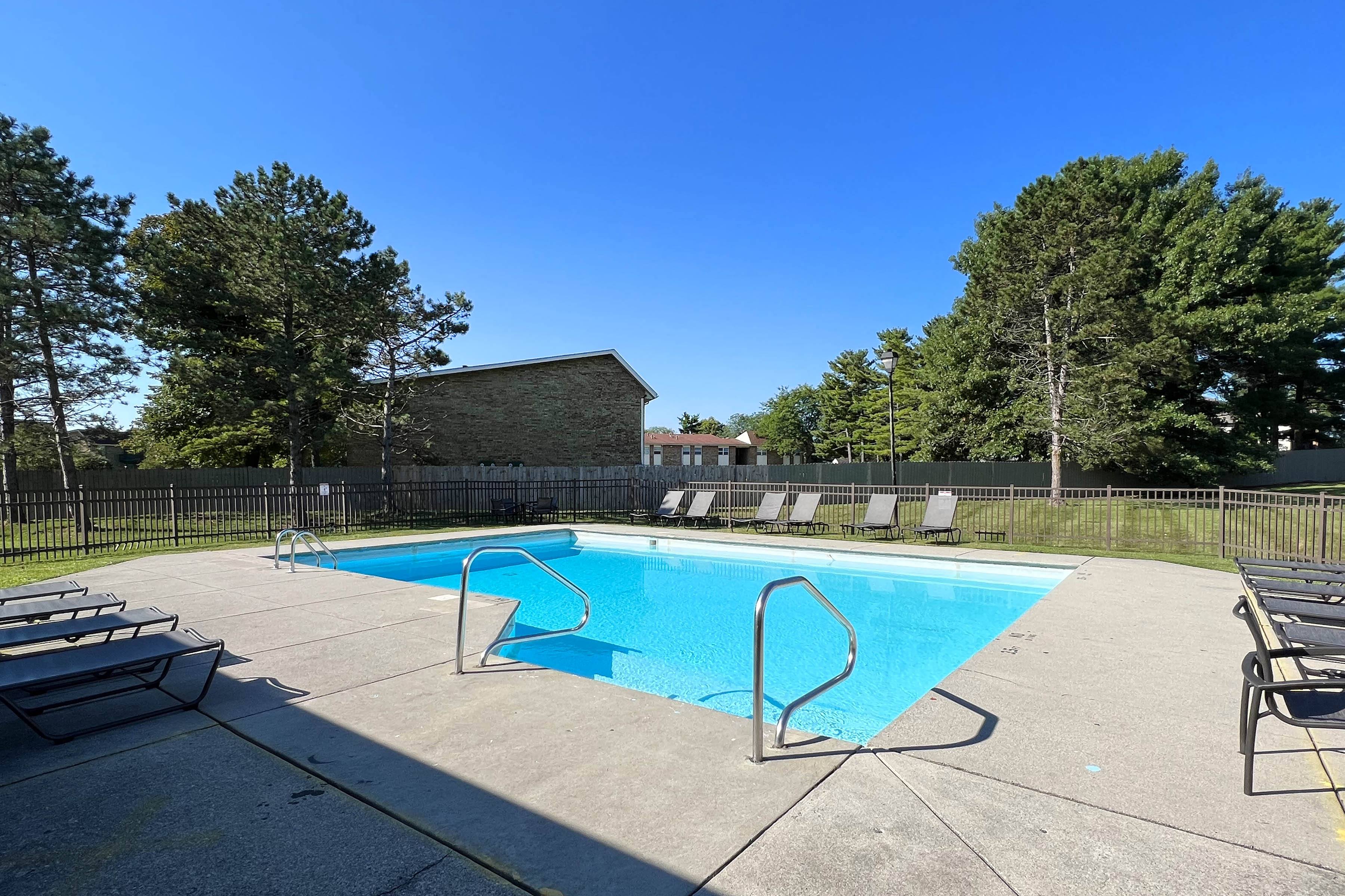 Eagle Crest Apartments Image 6