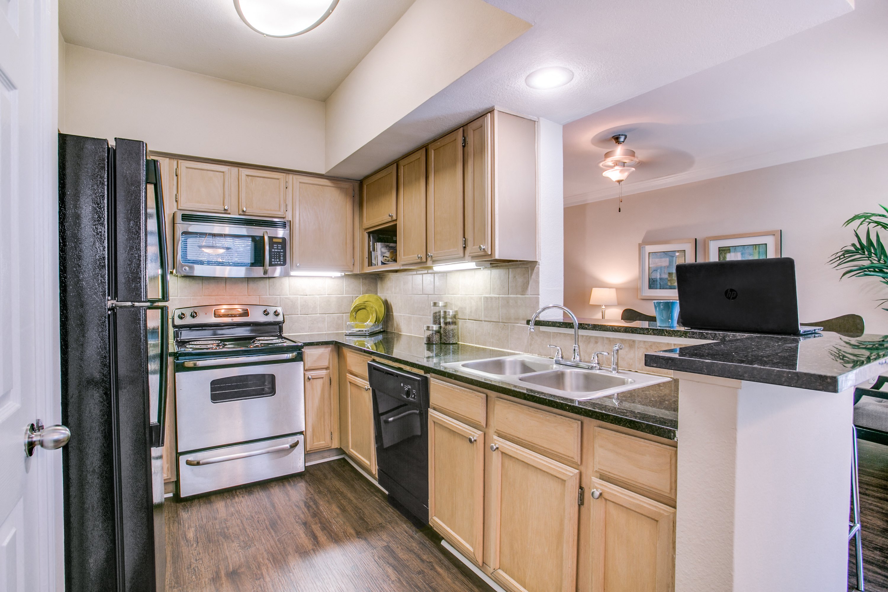 Kirby Place Apartments Image 18