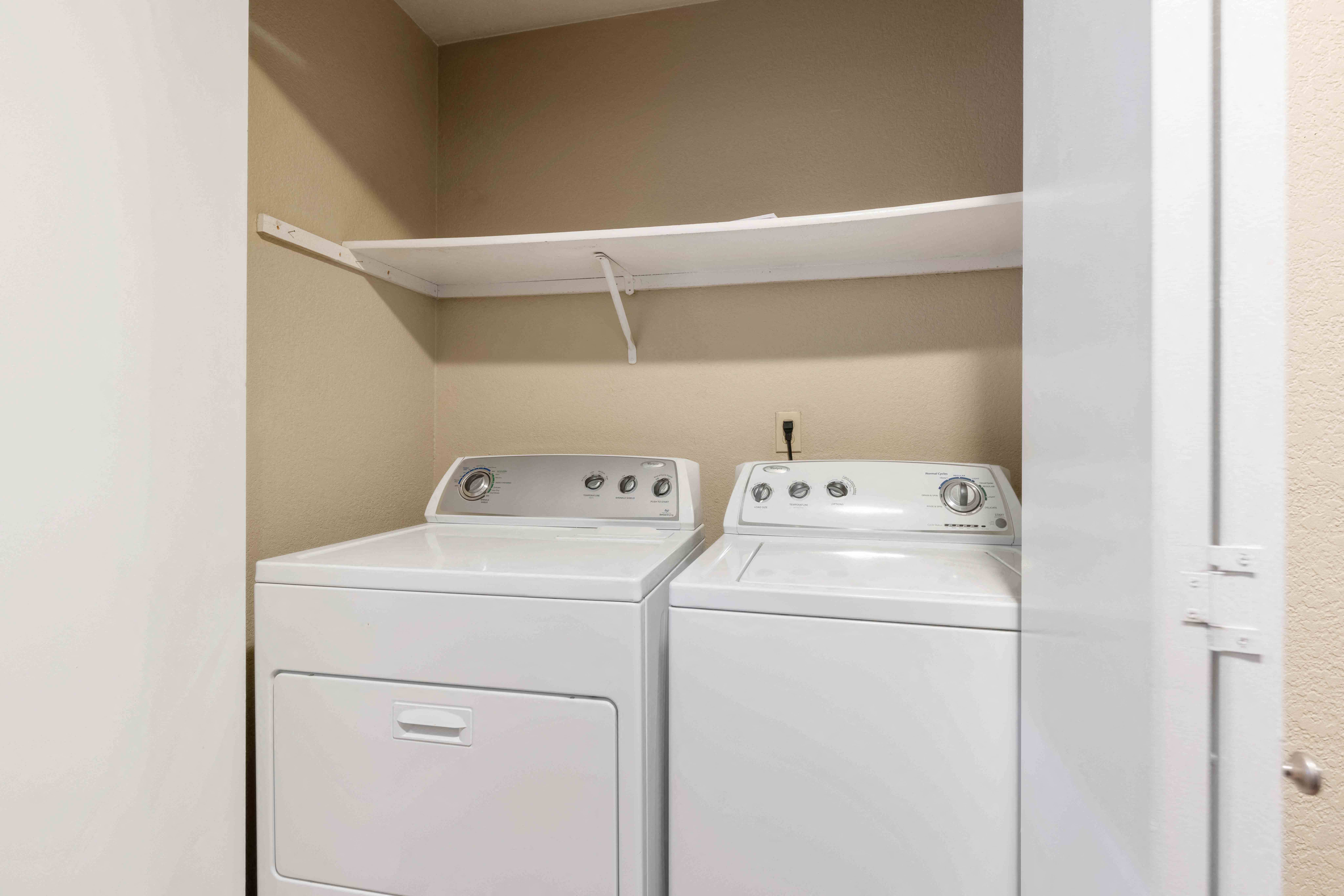 Saratoga Apartments Image 31