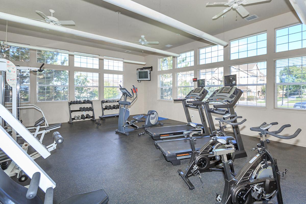 Black Feather Apartment Homes Image 15