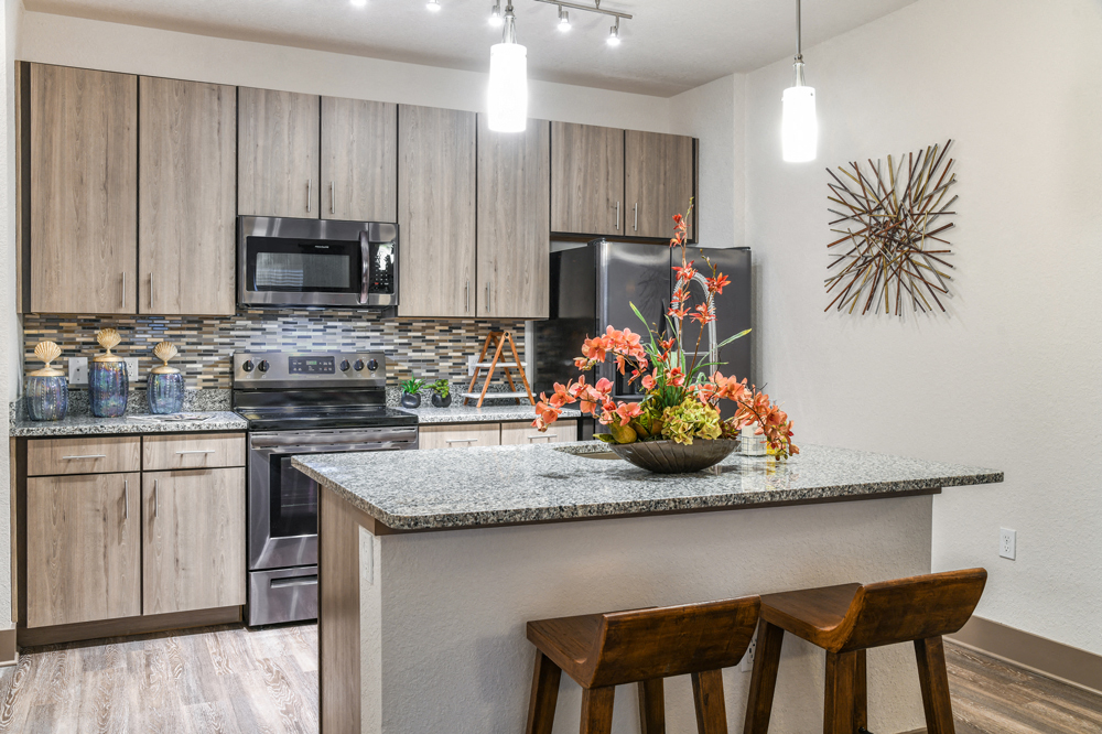 Centre Pointe Apartments Image 2