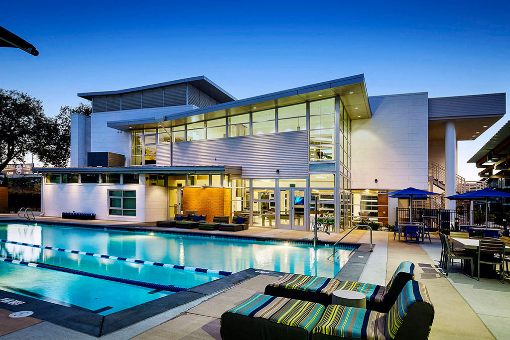 Sparkling Relaxation Pool and Spa