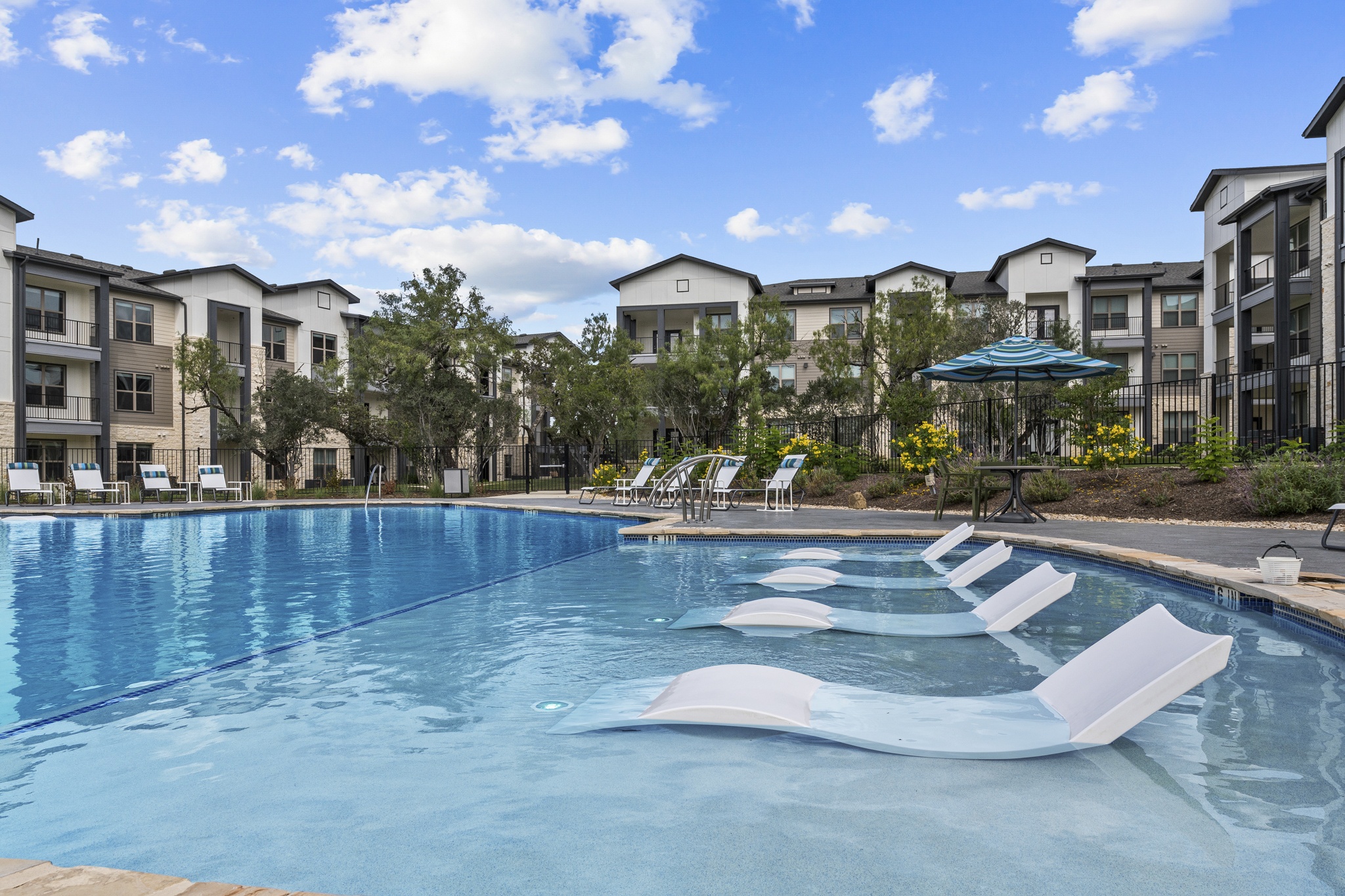 Redbird Ridge Apartments Image 18