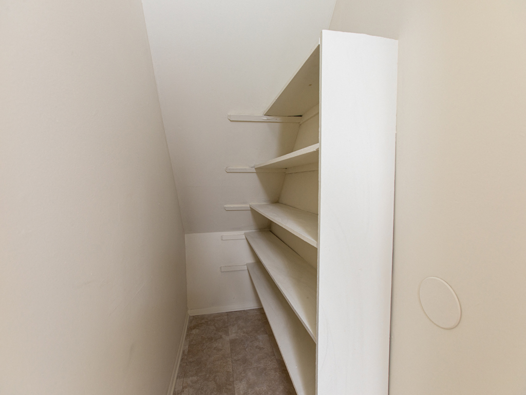 Somerset Woods Townhomes Image 9