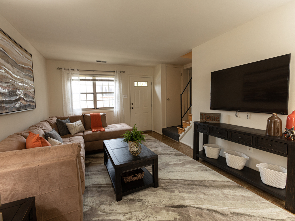 Somerset Woods Townhomes Image 3