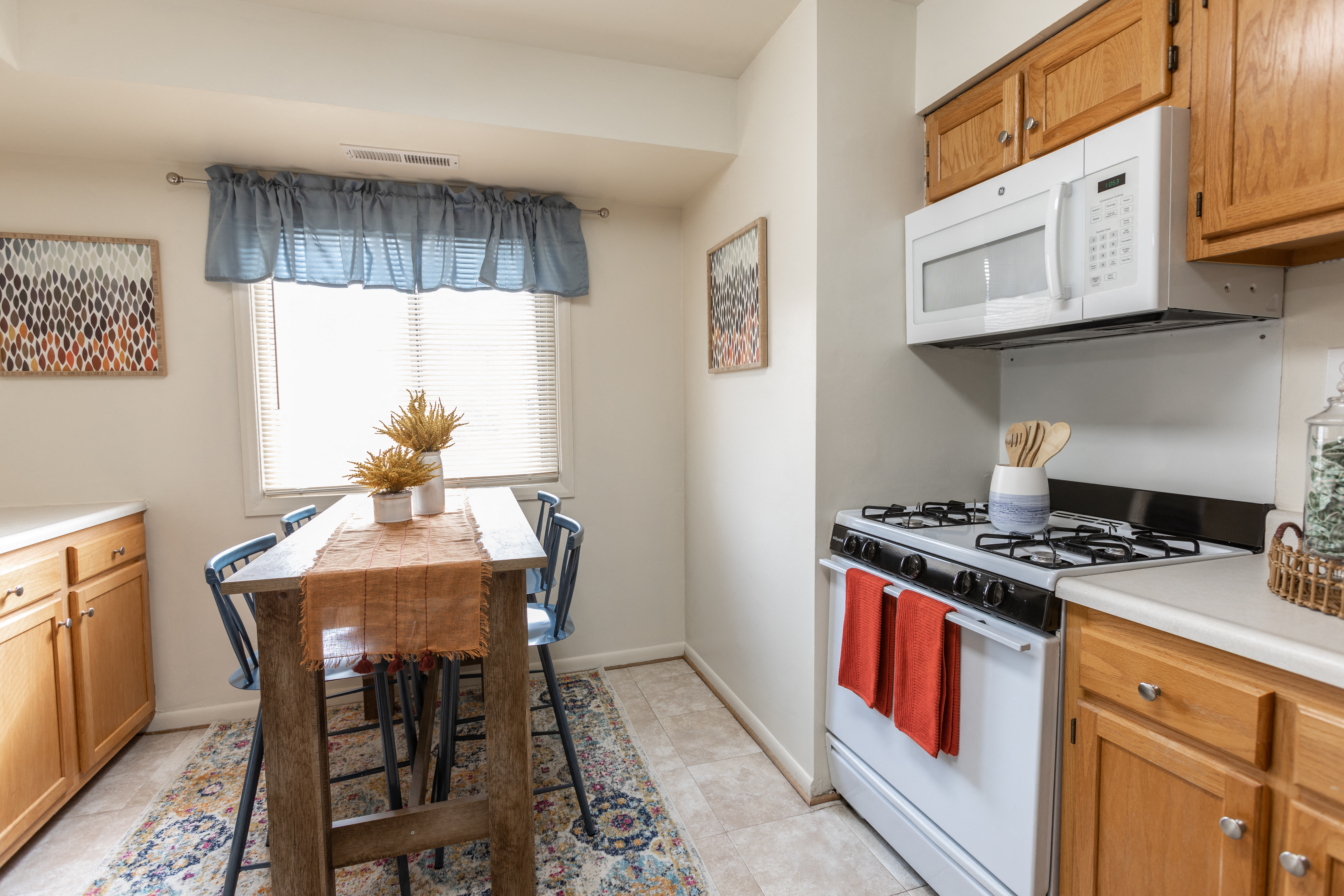 Lawyers Hill Apartments Image 3