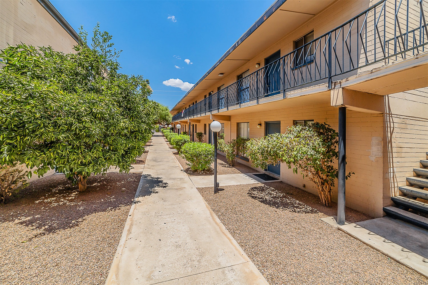 Bellevue Tower Apartments Image 18