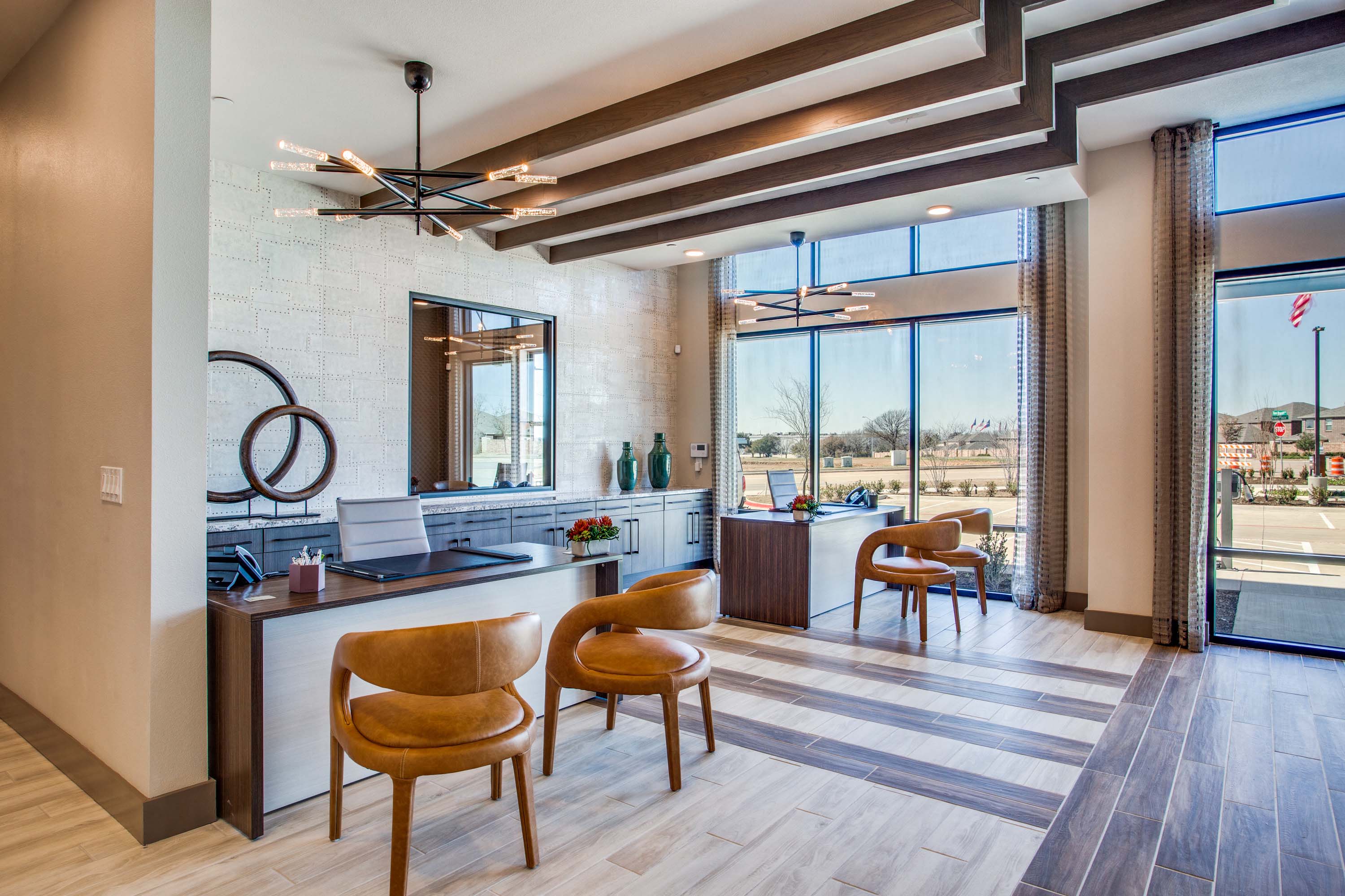 Leasing center