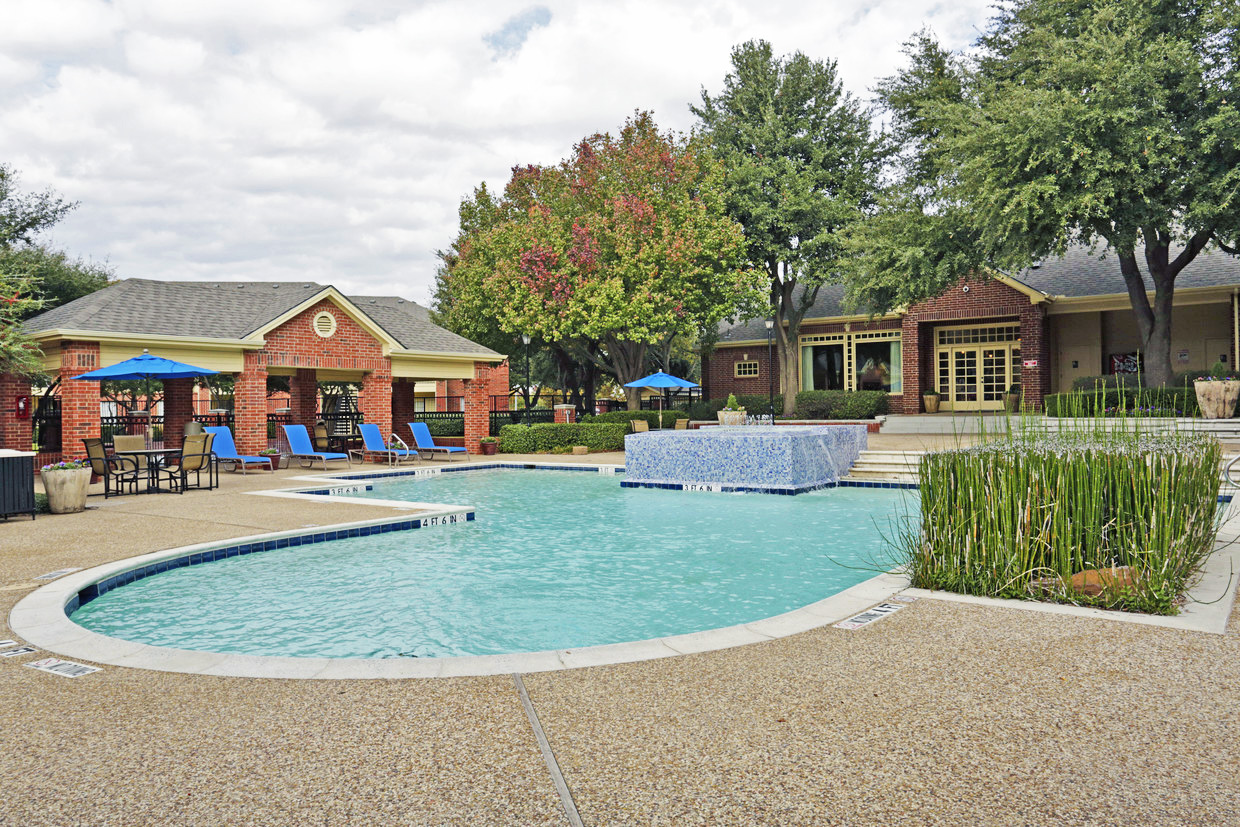 Old Shepard Place Apartments in Plano, TX