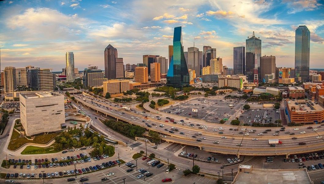 SkyHouse Dallas Image 34