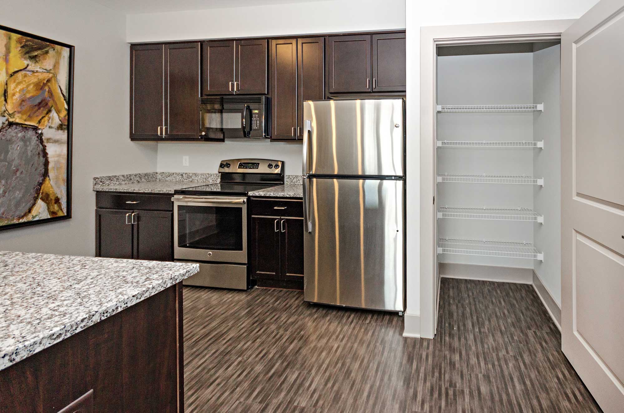 MadMar Flats Image 29