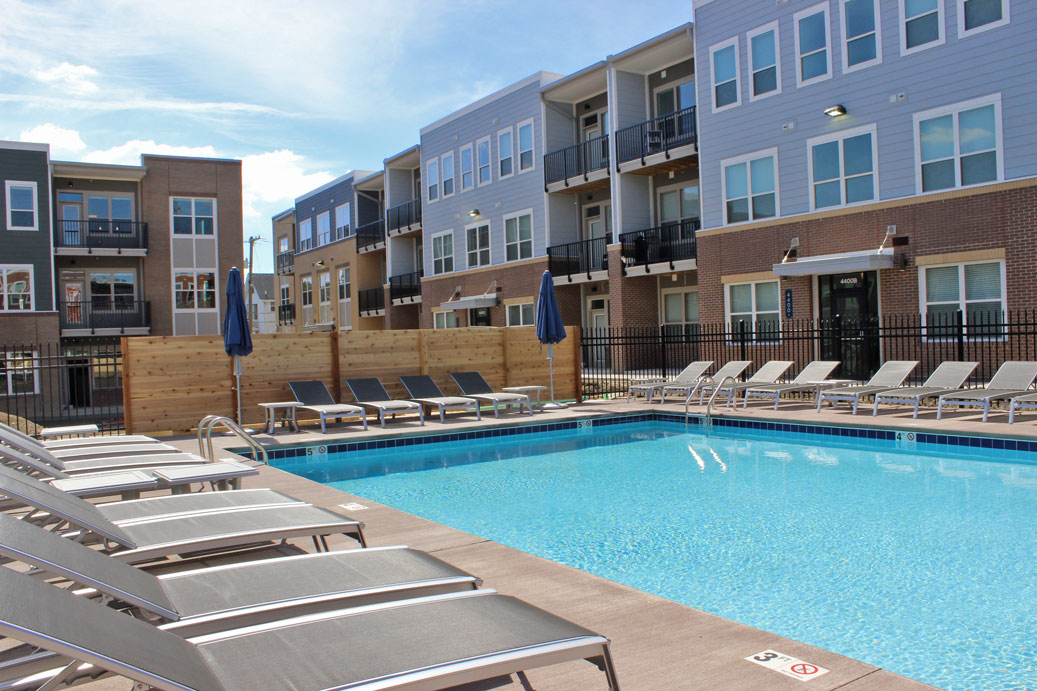 MadMar Flats Swimming Pool - Cincinnati Apartments