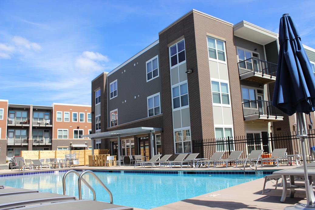 MadMar Flats Swimming Pool - Cincinnati Apartments